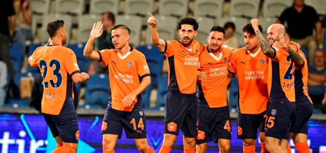 Başakşehir emin adımlarla ilerliyor! Sırada Play-off var… 3